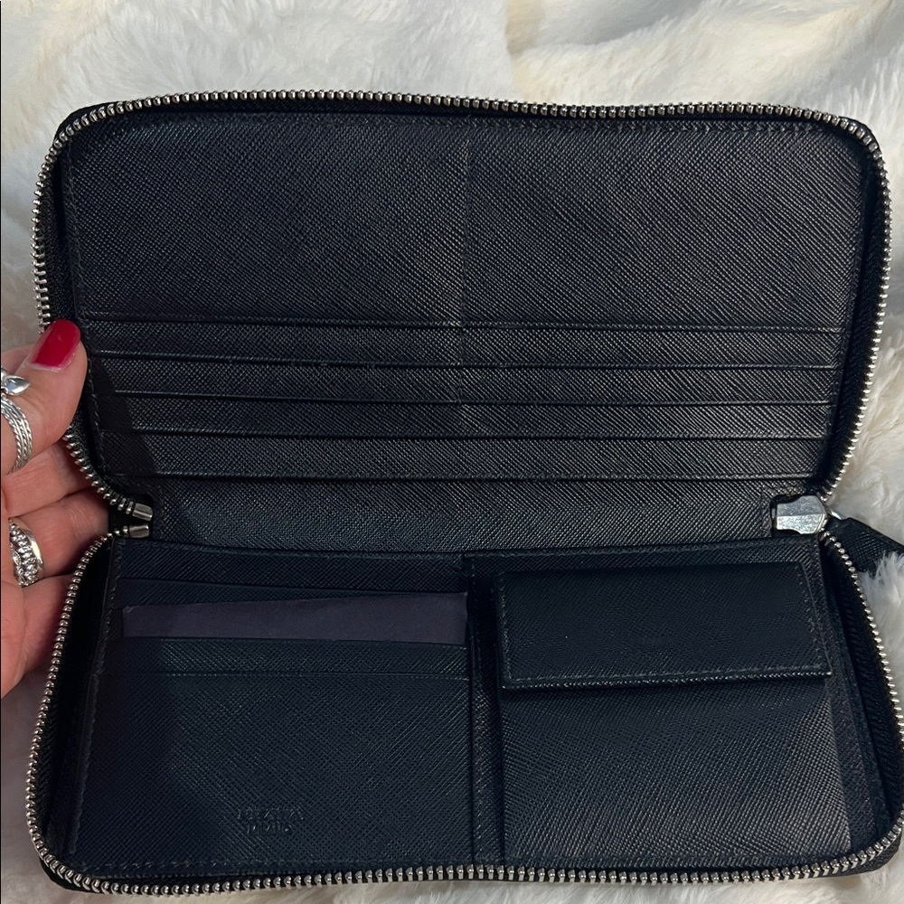 Prada black Leather zip around wallet - Picture 6 of 8